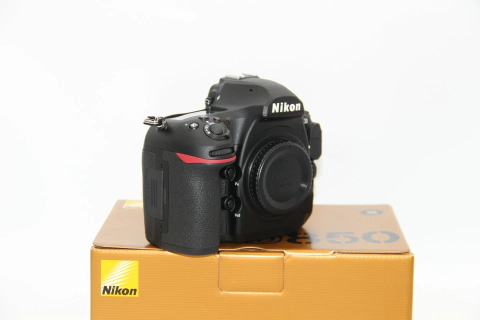 Nikon D850 FX DSLR 45.7MP 4K UHD Body - 1 Year Warranty - Next Day Delivery - Image 4 of 4