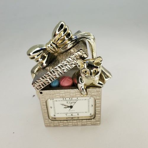 RARE Elgin Cat Kitten Kitty Present Gift Box Mini Clock - New Battery - Works - Picture 8 of 11