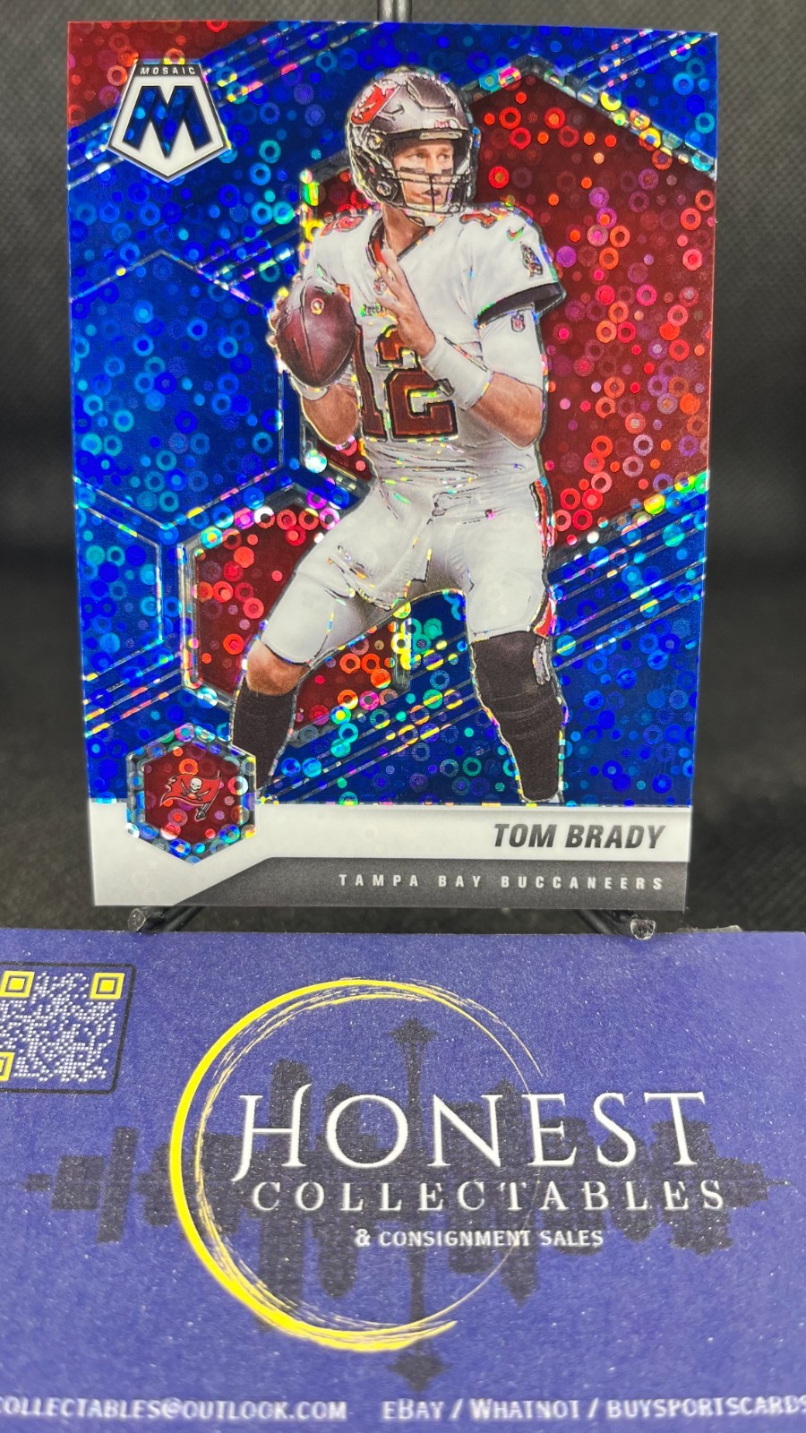 Tom Brady /75 (SP) - 2021 Panini Mosaic Blue No-Huddle Prizm /75 #186
