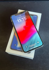 iPhone X 64GB Weiß / Silber