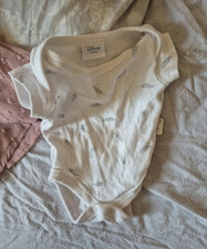 Disney Baby White/Grey Upto 1 Month Unisex Short Sleeve Vest Snap Feather