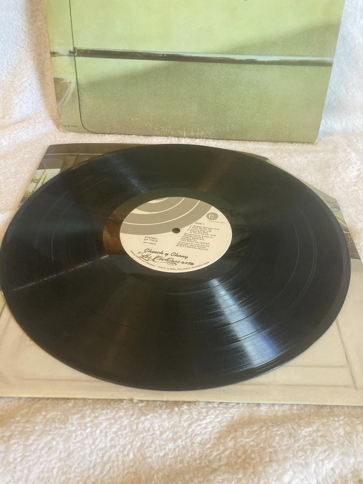Cheech and Chong Los Cochinos Vinyl Record Album LP SP 77019 (1973 Ode Record - Image 4 of 4
