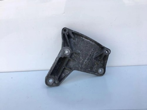 AUDI A4 8EC, B7 Klimakompressorhalterung 06C260835A 3.00 Petrol 2004 31477361