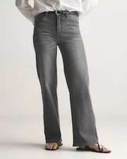 Quince Women Bella Stretch Relaxed Straight Jeans Stonewashed Gray 29