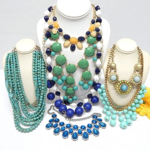 VINTAGE TO NOW FASHION COSTUME JEWELRY NECKLACE LOT ASSORTED TYPES & MATERIALS