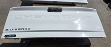 Factory Chevy 2500 3500 Tailgate White 20 21 22 23 24 25 26 Bb826l