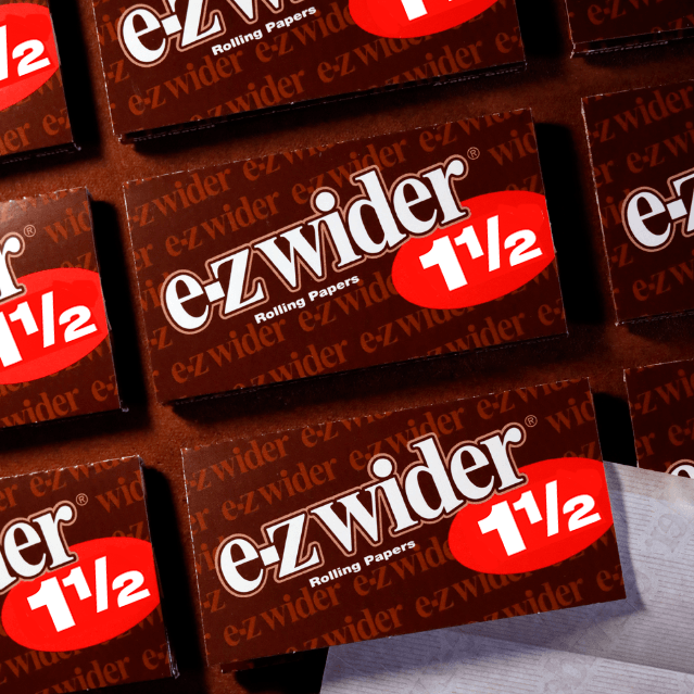 EZ WIDER Rolling Paper 1 1/2 Cigarette Papers (1.5) 72 Leaves (3 Booklets) 