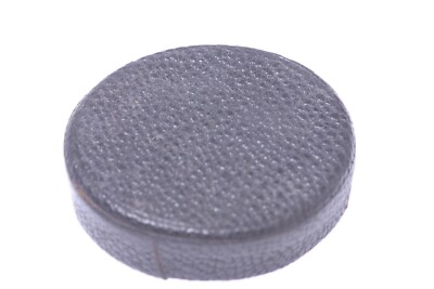   UNBRANDED ANTIQUE LENS CAP 26MM DIAMETER    2-4