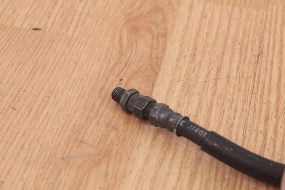 Yamaha VMAX 700 SX 1997 línea de freno/manguera Foto 2 de 4