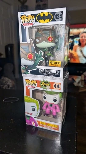 DC Funko pop lot Of 2 - 2013 Vaulted joker classic & the drowned hot Atopic