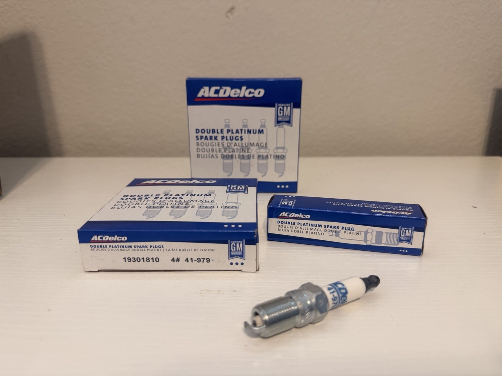 ACDelco 41-979 Double Platinum Spark Plugs 4-Pack NEW GM OEM Free Shipping