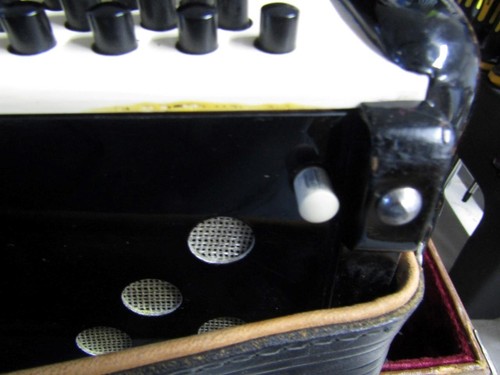 FRONTALINI MODEL 75 ACCORDIAN MADE IN ITALY 1952 - Picture 6 of 19