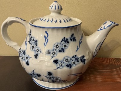 Wood & Sons Alpine White Teapot With Blue Flowers