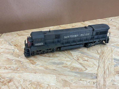 ATLAS MASTER HO SCALE DIESELLOK U33C SOUTHERN PACIFIC VERWITTERT SCHÖN!