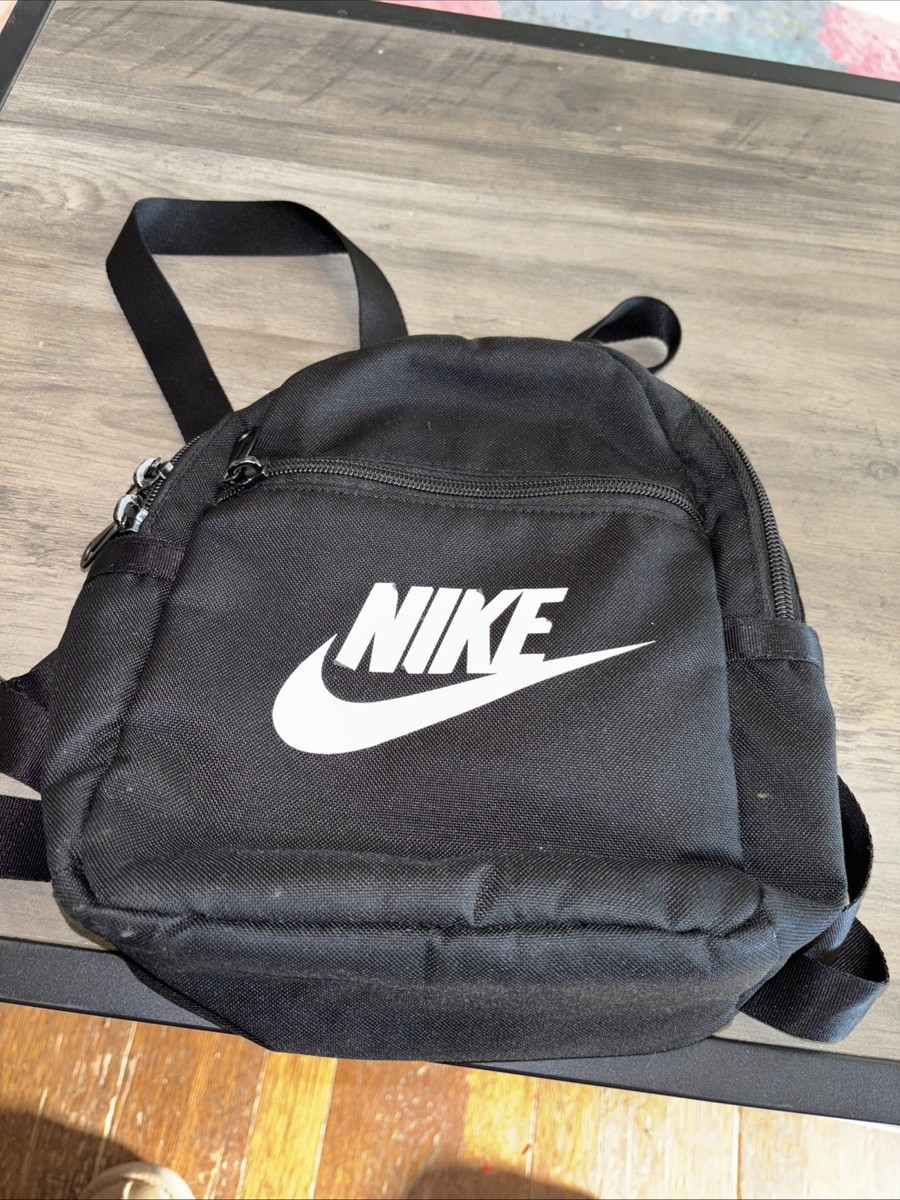 Nike Sportswear Futura 365 Mini Backpack - Black Nike Sportswear Futura 365 Mini Backpack - Black