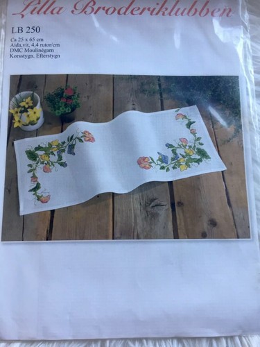 Table Runner With Flowers Cross Stitch Kit - Picture 2 of 4