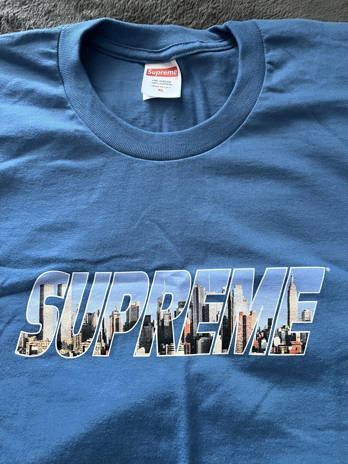 T Shirt Supreme (XL) Authentique Neuf !!
