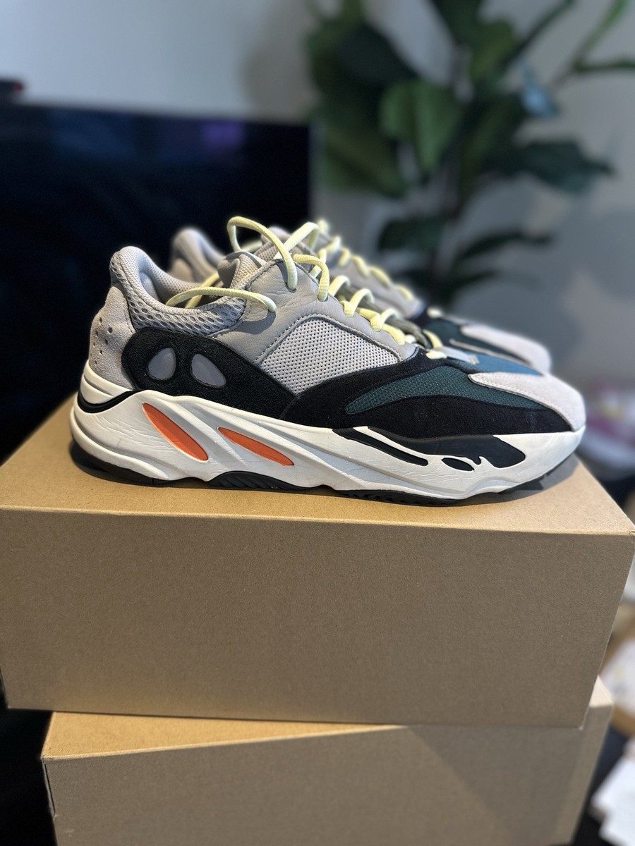 Yeezy 700 Waverunner UK