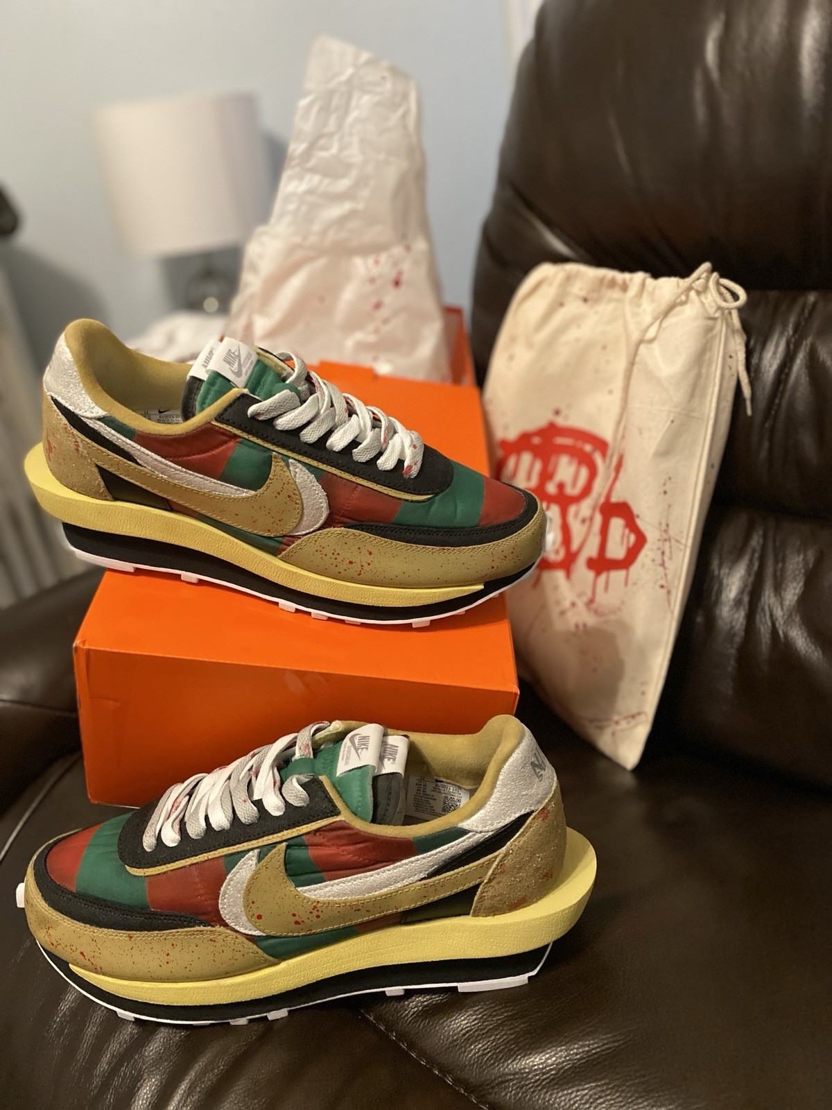 SACAI X NIKE Sneaker personalizzate Johnnyskicks Freddie Krueger Sacai Waffle US12 mai indossate