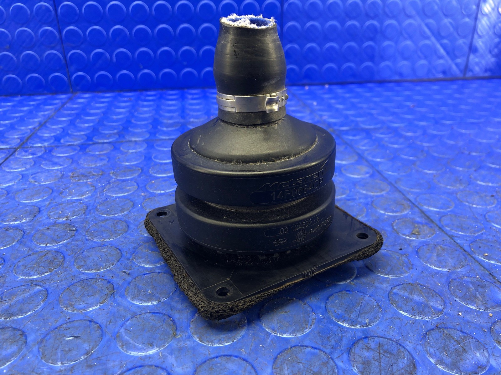 2016-2021 MCLAREN 570S OEM REAR LEFT ENGINE AIR VALVE 14F0664CP