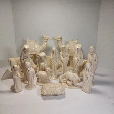 Vintage Byron Molds 17 pcs Ceramic Christmas Nativity Set 1973