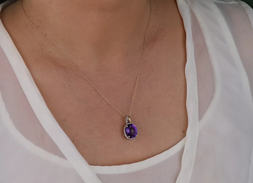 Pendant Only 10k Yellow Gold Natural Amethyst & Diamond Pendant 3/4" x 1/2" - Image 2 of 4