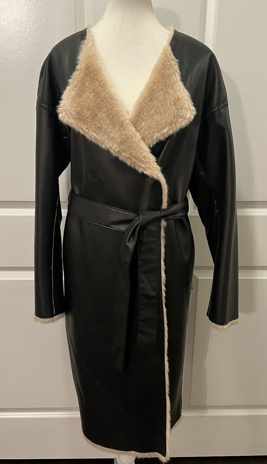 NWT VINTAGE GUESS MARCIANO JEIYDAIN FAUX FUR WOMENS BLACK COAT SIZE MEDIUM