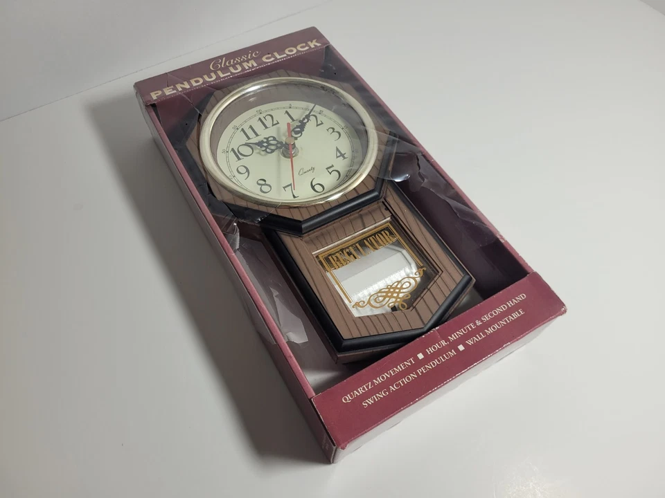 Regulator Classic Swing Action Quartz Pendulum Clock Wall Mount  5-7/8" x 9-3/4" Foto 2 de 4
