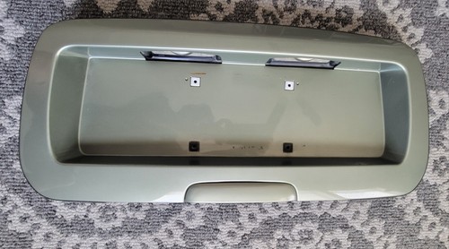 2002-2009 GMC Envoy Trail blazer Rear Hatch License Plate Holder Green OEM 2003 - Picture 2 of 5
