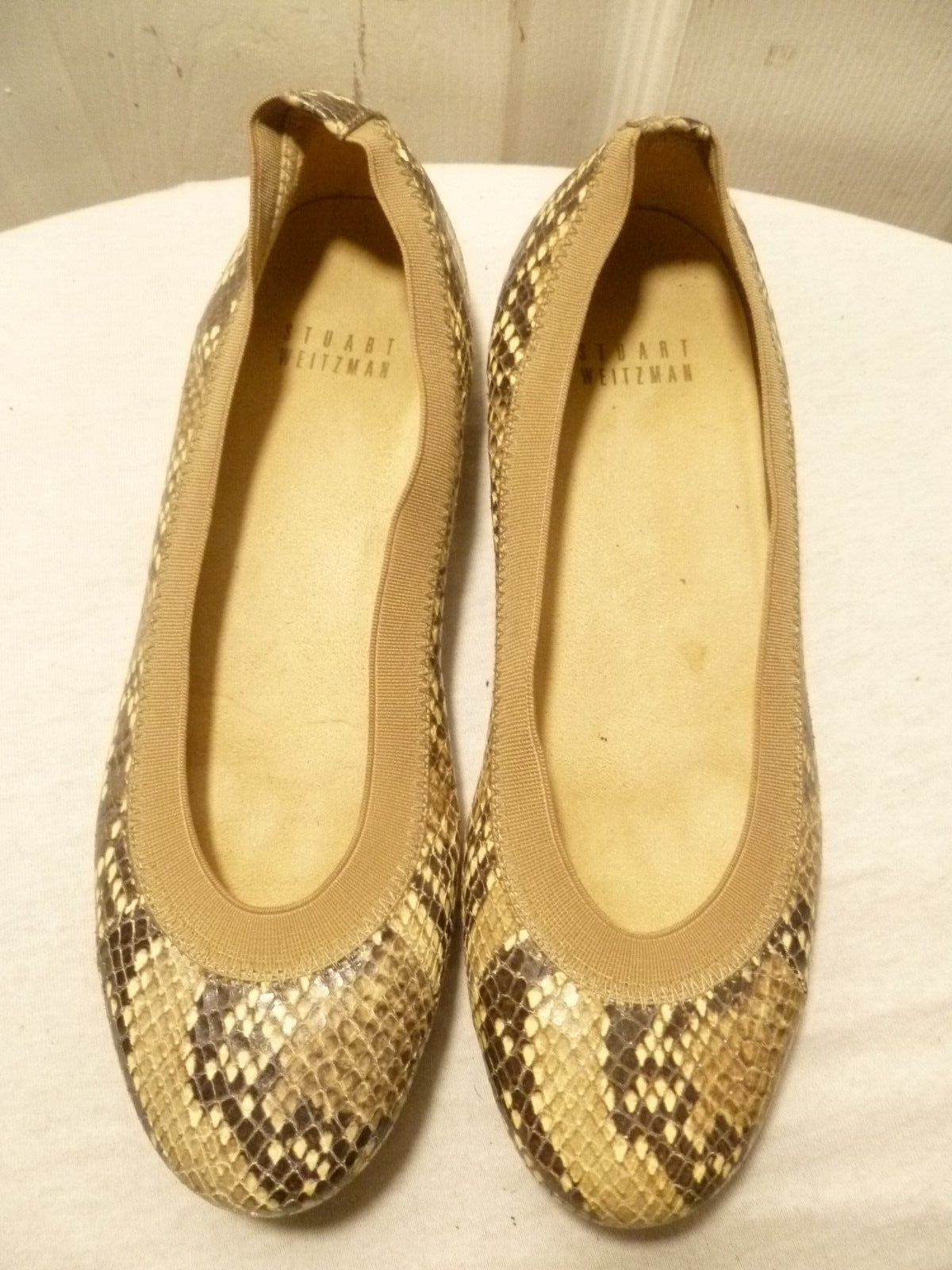 STUART WEITZMAN WOMEN’S BEIGE PYTHON BALLET FLATS… - image 1