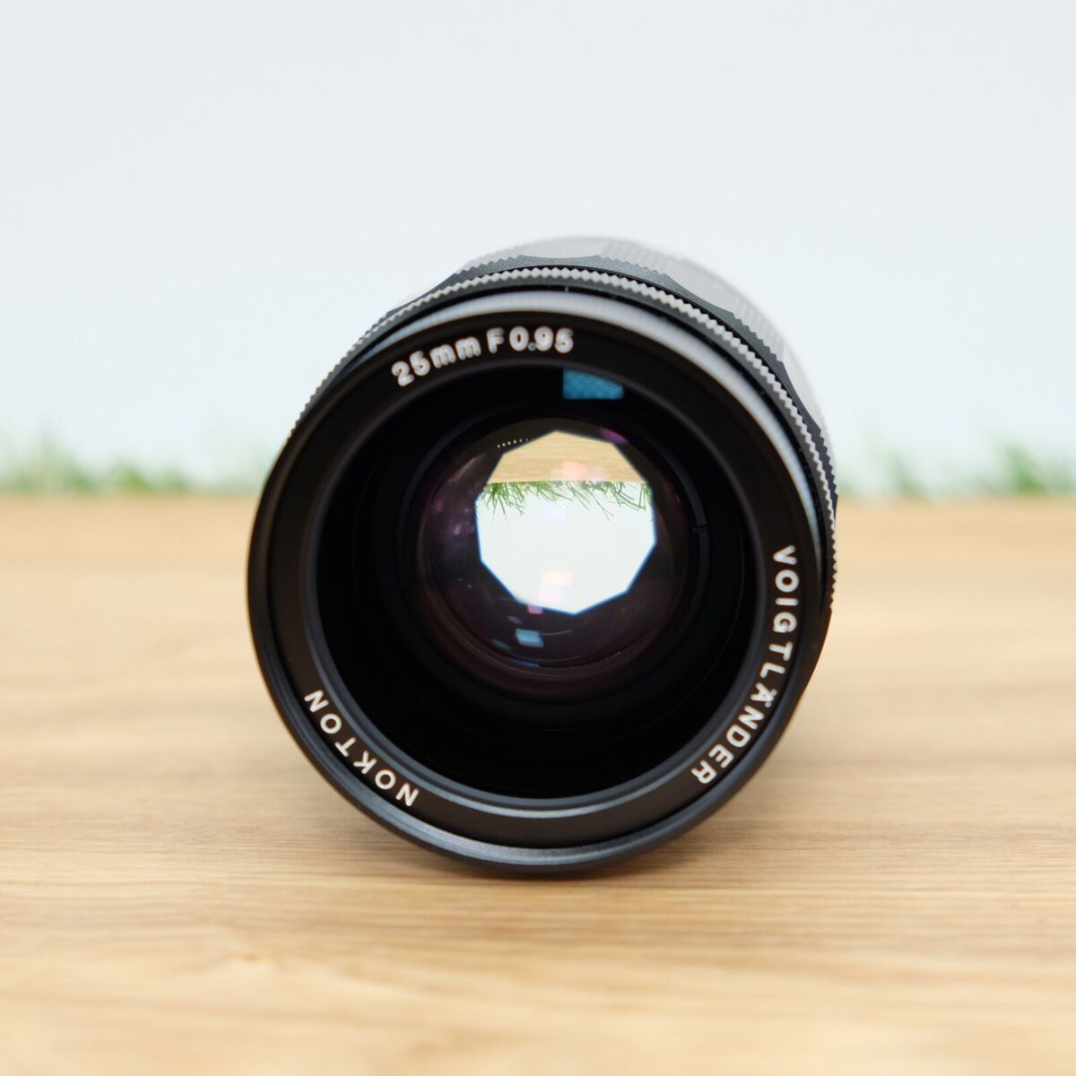 Voigtlander Nokton 25mm f/0.95 for Micro Four Thirds W/ Box Voigtlander Nokton 25mm f/0.95 for Micro Four Thirds W/ Box
