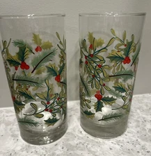 Vintage Royal Norfolk Holly Berry Christmas holiday drinking glasses set of 2