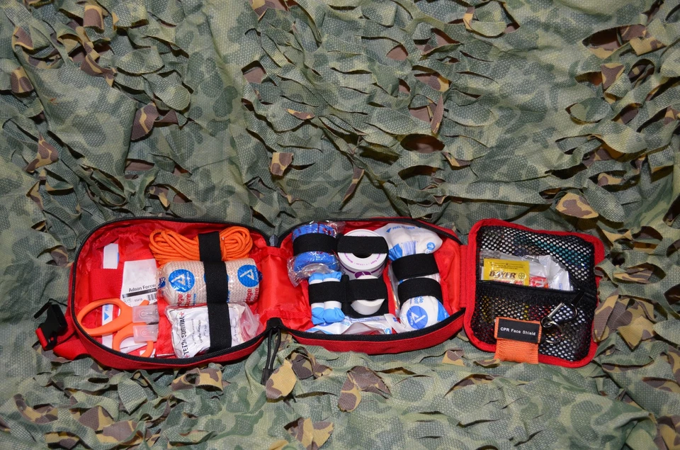 Estándar - Kit de primeros auxilios mediano (MFAK) bolsa táctica de supervivencia al trauma - almacenada Foto 2 de 4