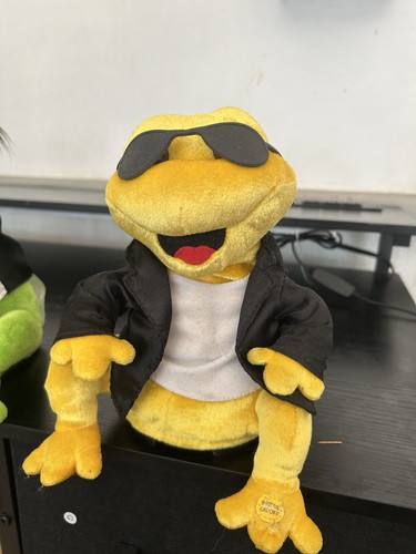 VIDEO Gemmy Frogz  Just A Lil Bit Yellow Rare Plush