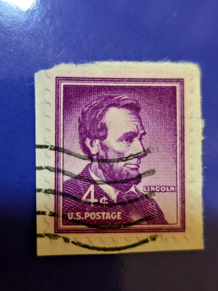 Abraham Lincoln 4 cent stamp double purple very rare good shape kept in album - Image 3 of 3