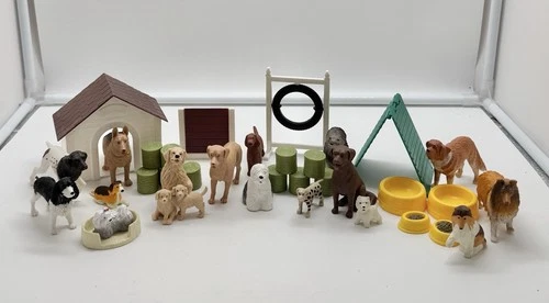 Vtg Keenway Dog Academy Playset Toys Agility Training Figurines 36pcs, 18 Dogs