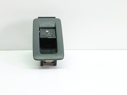 Volkswagen Golf Plus Schalter Tankdeckel Tankklappe Tankentriegelung UST120472