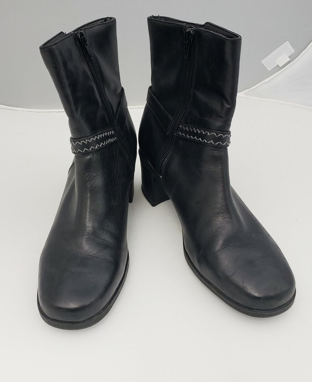 clarks muckers fog ankle boot