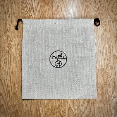 Hermès Medium Pouch, Dusty Bag, Neu, Beige, 43x48 cm, Kordelzugtasche