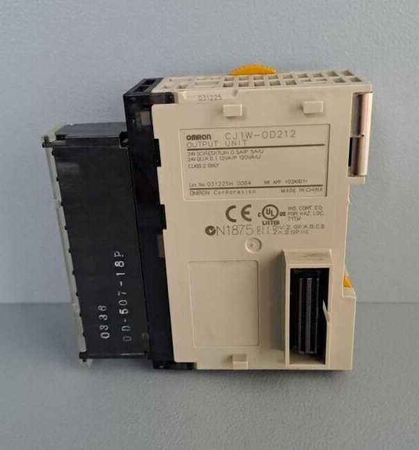 Modulo PLC Omron CJ1W-OD212 &ndash; CJ1WOD212, Uscita, Nuovo In Scatola, Spedizione Gratuita