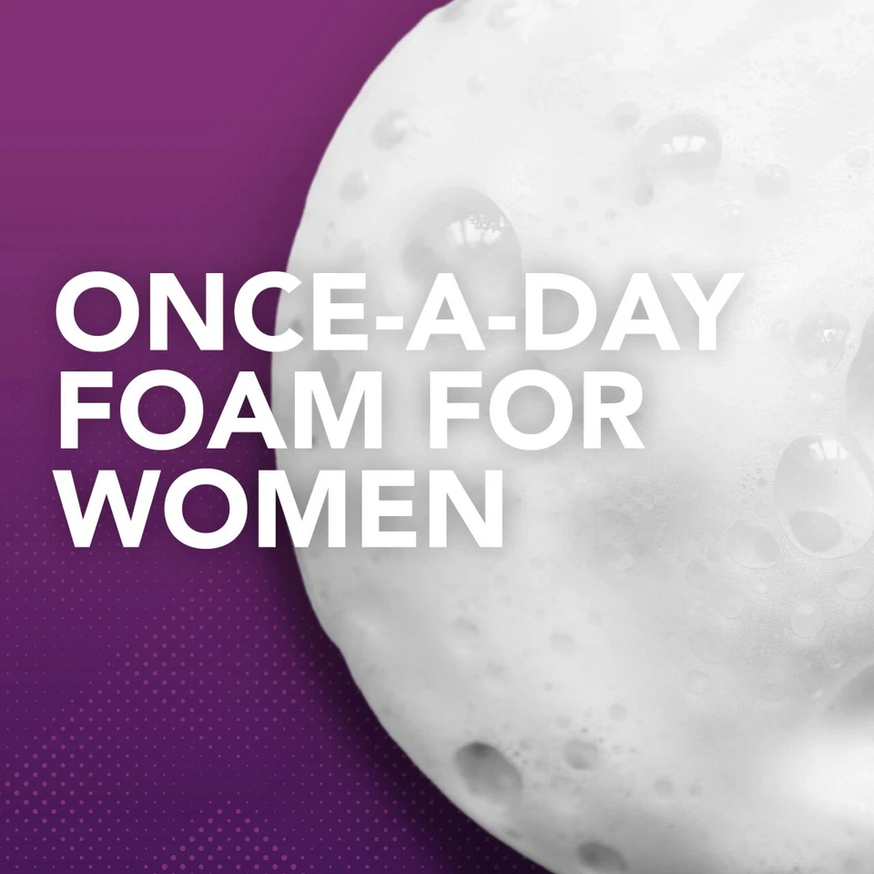 Tratamiento de regeneración del cabello de espuma sin perfume 5 % minoxidil Kirkland 6 unidades para mujer Foto 3 de 4