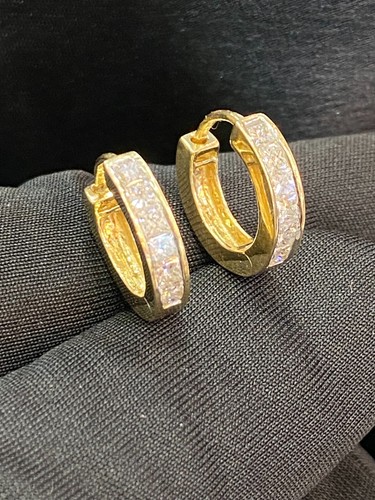 0.96 Cts Princess Cut Natural Diamonds Channel Setting Hoop Earrings In 14K Gold - Picture 10 of 12