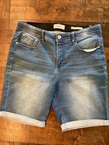 Angels Forever Young Women s 360 Sculpt Bermuda High Rise Shorts EBay