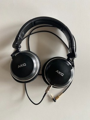AKG K182   geschlossener Studio-Kopfhörer   Top Zustand   abnehmbares Kabel