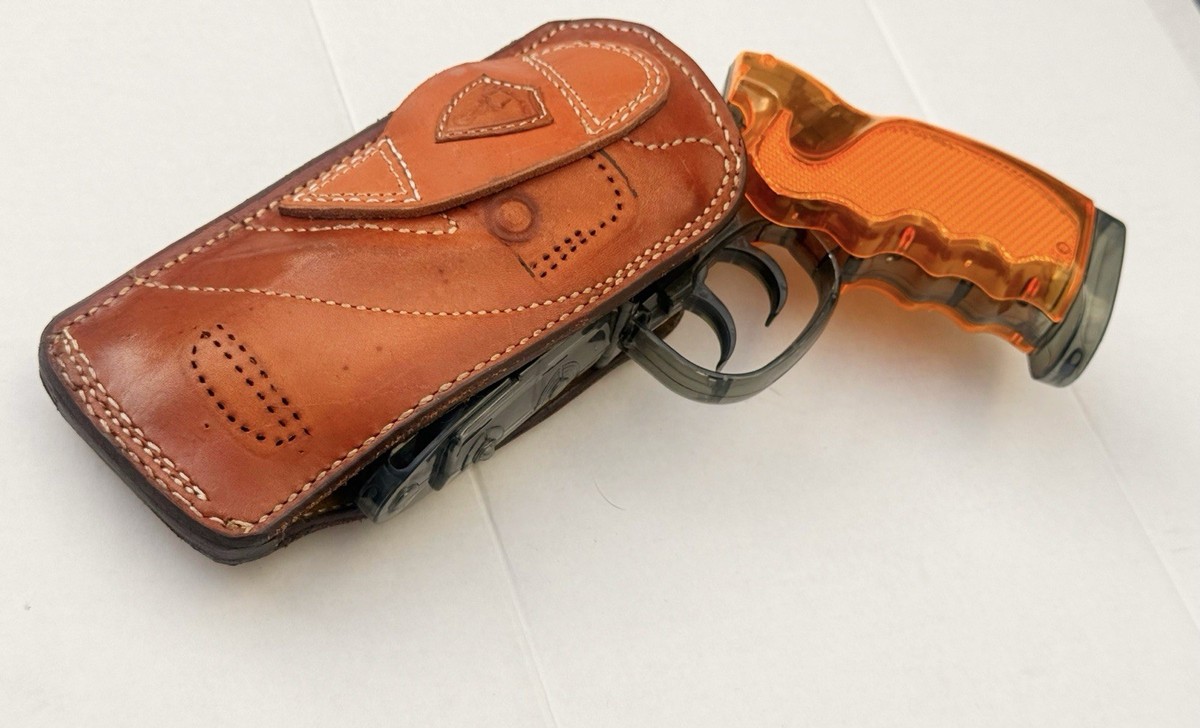 Blade Runner Tomenosuke Blaster Leather Holster - Real Vintage