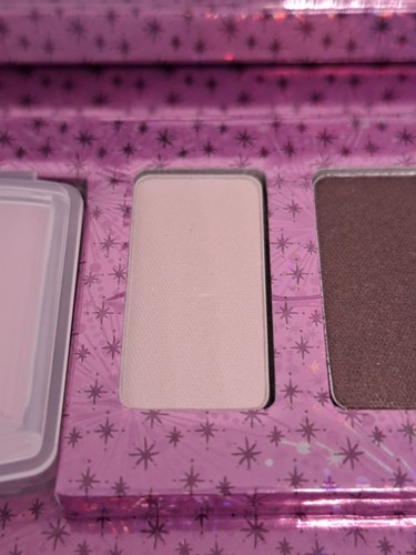 Benefit Peek A Bright Eyes Illuminating Kit Eye Bright NEW #Missing Applicators# - Picture 6 of 9