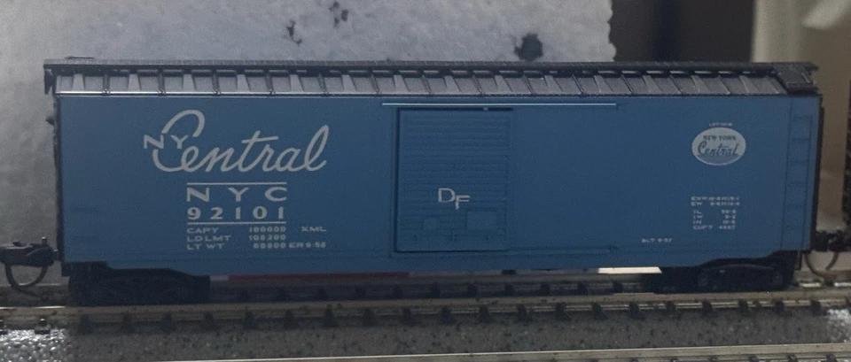 5 N Scale Cars ( Probably Micro Trains, But Not For Sure ). - Image 4 of 4