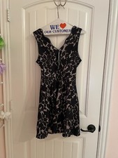 Navy and Nude Lace Dress Size Small. NWT Free Shipping
