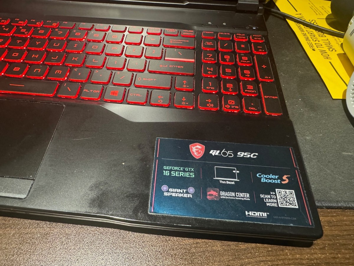 MSI Gaming laptop, i5 -9300H, 2.40GH, GL65 9SC 16GB 64-bit OS 