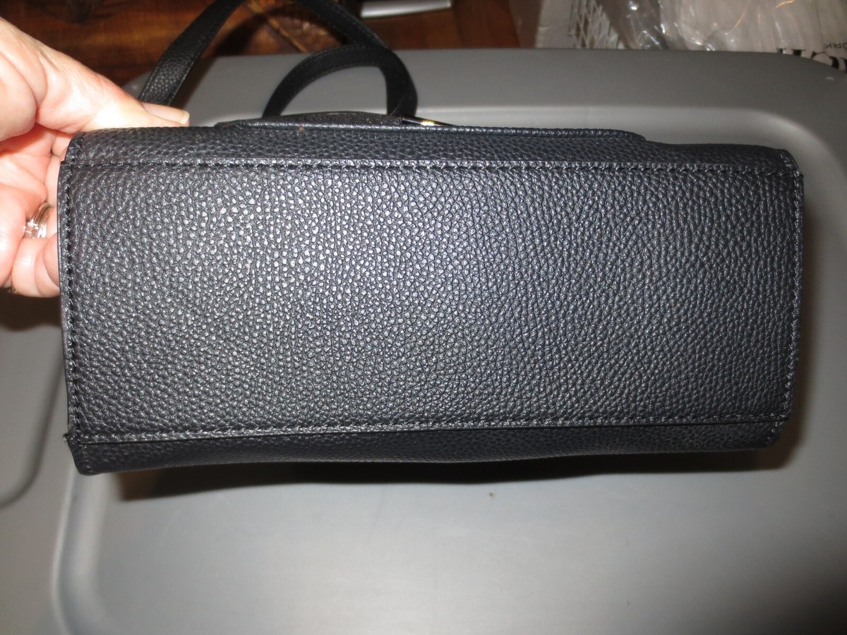 SALE!Nine West スリングバック フラット サンダル Nine West Small Snakeskin Flap Crossbody Black Purse for